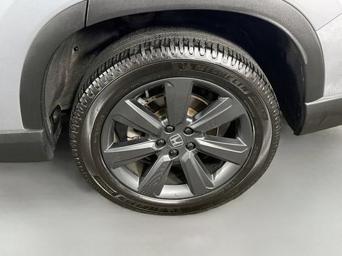 Used 2023 Honda Pilot Sport image 32