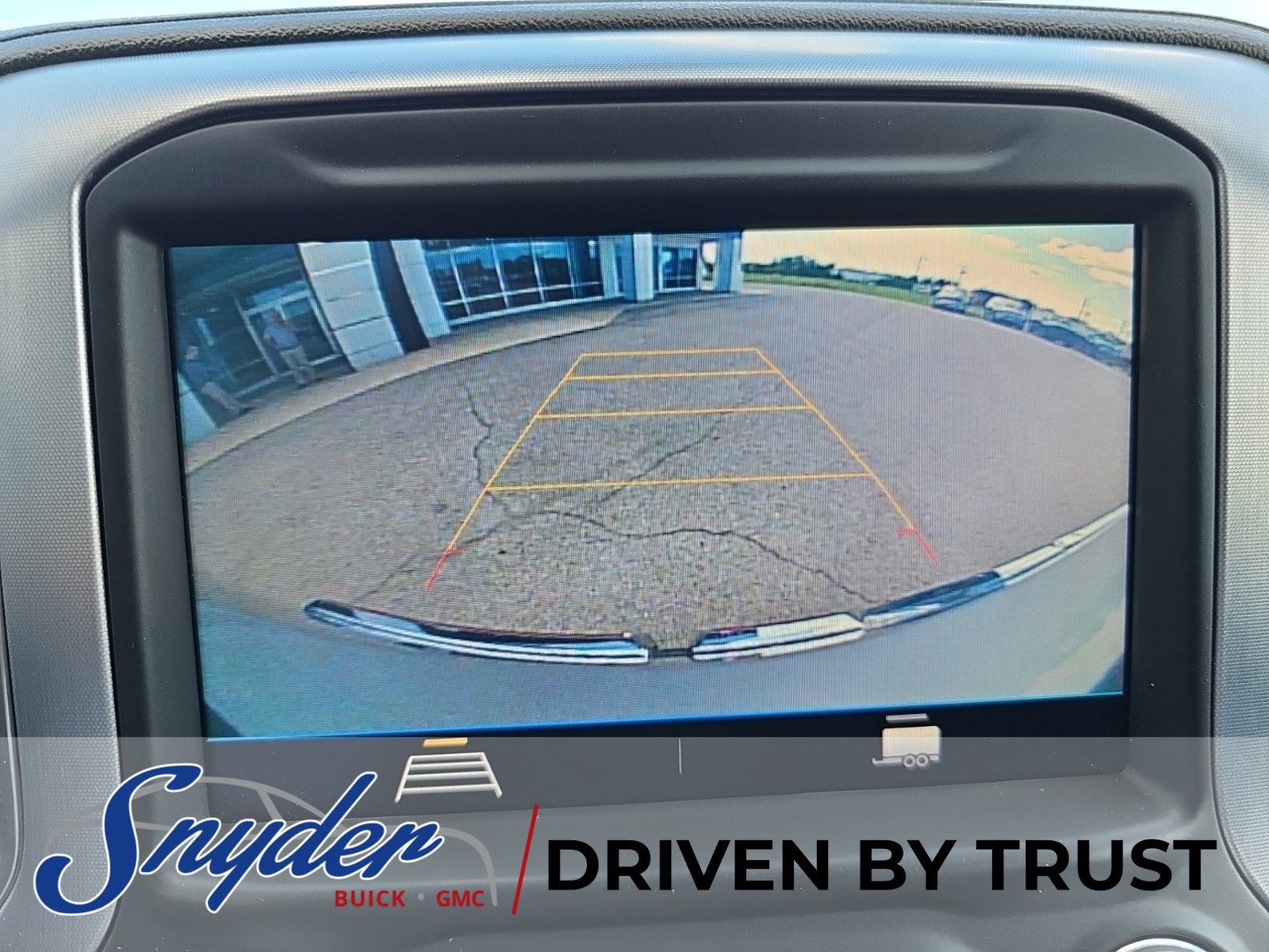 Used 2019 GMC Sierra 1500 SLE w/ SLE Value Package AWD/4WD image 22