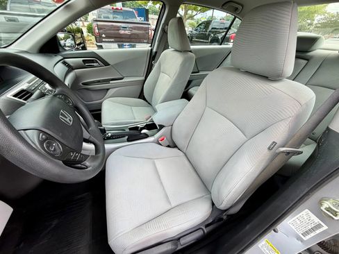 Used 2014 Honda Accord LX image 8
