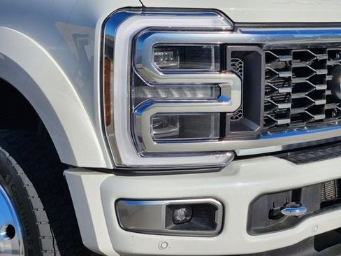 Used 2024 Ford F450 Limited w/ FX4 Off-Road Package AWD/4WD image 9