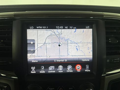 Used 2016 RAM 1500 Laramie w/ Convenience Group AWD/4WD image 15