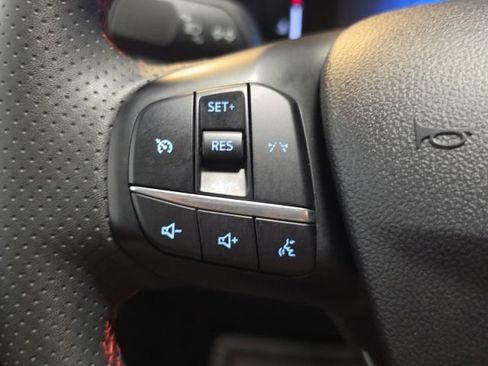 Used 2025 Ford Escape ST-Line Select AWD/4WD image 32