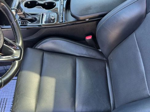 Used 2019 Kia Stinger Premium image 23