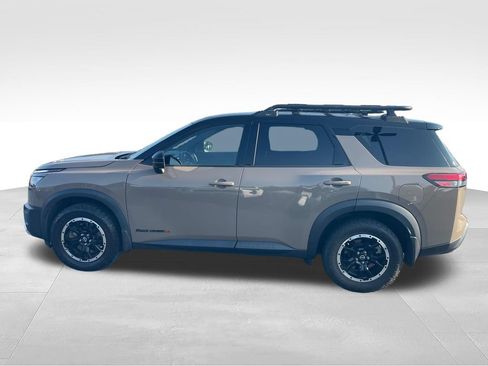 Used 2024 Nissan Pathfinder Rock Creek AWD/4WD image 2