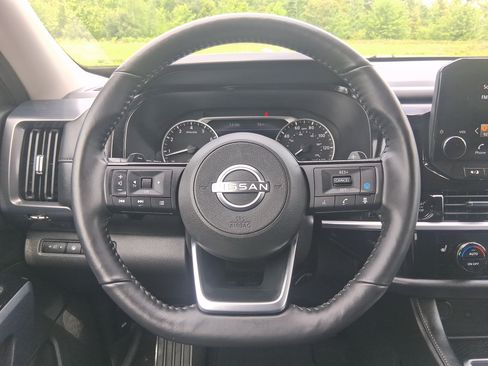 Certified 2025 Nissan Pathfinder SL AWD/4WD image 22