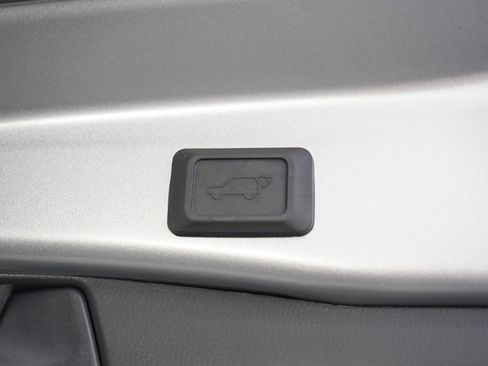 Used 2025 Toyota RAV4 XLE Premium w/ Weather Package AWD/4WD image 11