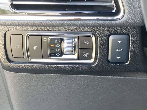 Used 2024 Lincoln Navigator L Reserve AWD/4WD image 32