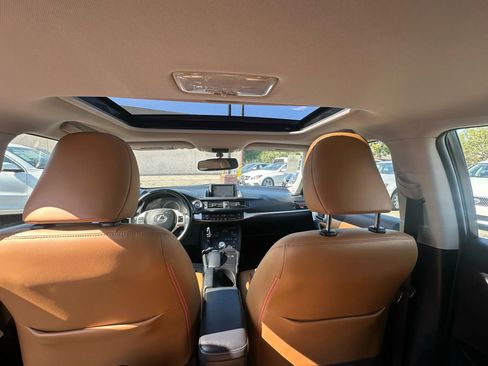 Used 2013 Lexus CT 200h image 17