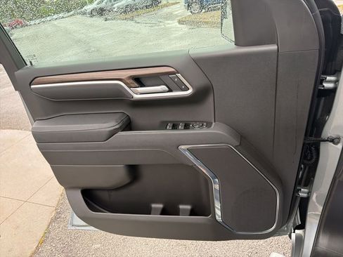 Certified 2026 Chevrolet Silverado 1500 LT AWD/4WD image 35