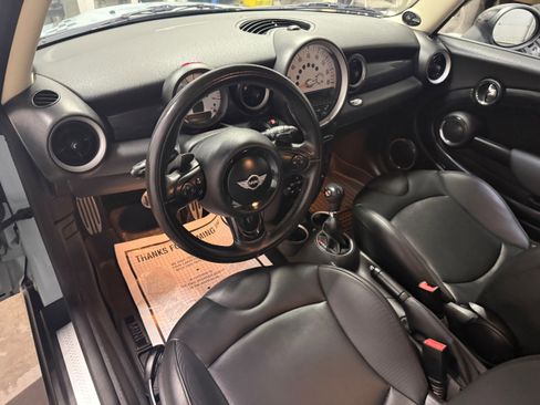 Used 2011 MINI Cooper S image 27