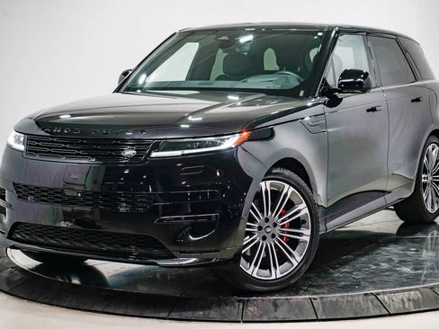 Used 2024 Land Rover Range Rover Sport Dynamic SE image 1