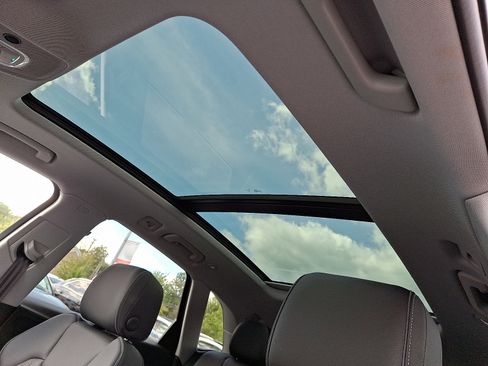 Certified 2024 Audi Q5 2.0T Premium image 15