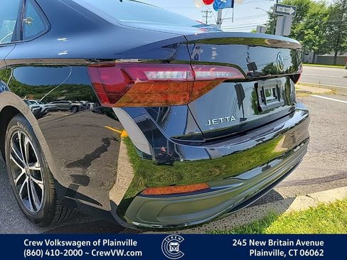 Certified 2024 Volkswagen Jetta Sport FWD image 27