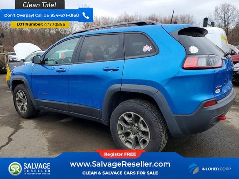 Used 2020 Jeep Cherokee Trailhawk AWD/4WD image 3
