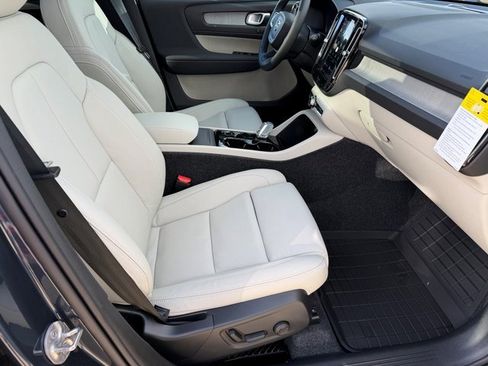 New 2026 Volvo XC40 B5 Ultra w/ Protection Package Premier image 10