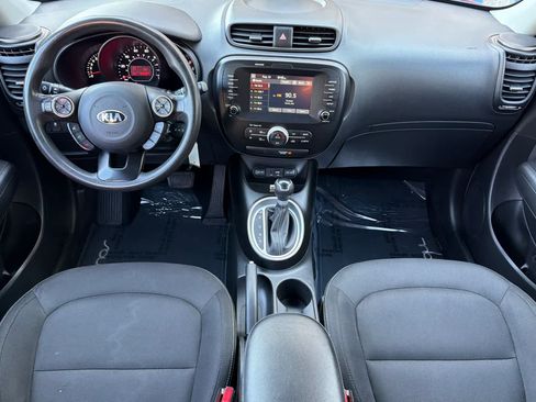 Used 2019 Kia Soul + FWD image 3