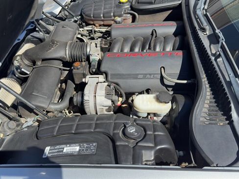 Used 2001 Chevrolet Corvette Convertible w/ Preferred Equipment Group2 RWD image 29