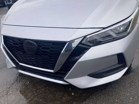 Used 2022 Nissan Sentra SV FWD image 11