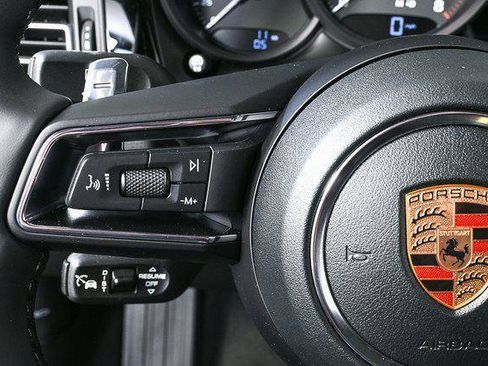 Certified 2026 Porsche Macan Turbo AWD/4WD image 10