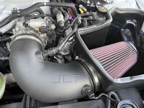 Used 2021 Ford Mustang Shelby GT500 w/ Carbon Fiber Track Pack image 13