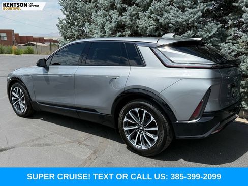 Used 2024 Cadillac Lyriq Sport AWD/4WD image 4