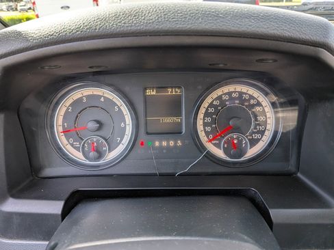 Used 2018 RAM 1500 Express image 9