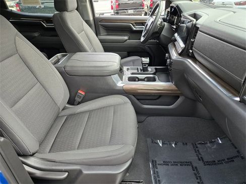 Used 2023 Chevrolet Silverado 1500 LT image 15