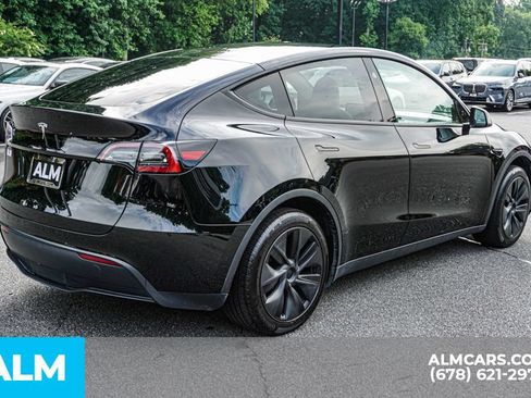 Used 2025 Tesla Model Y Long Range RWD image 6