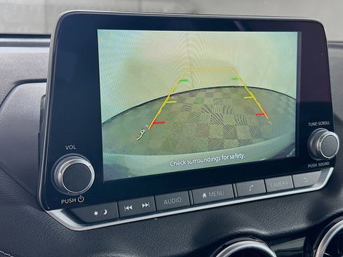 Used 2024 Nissan Sentra SV image 21