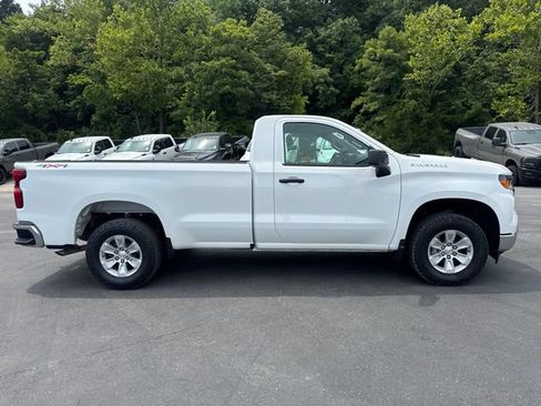Used 2024 Chevrolet Silverado 1500 W/T w/ WT Value Package AWD/4WD image 9