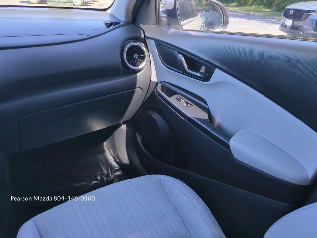 Used 2023 Hyundai Kona SEL FWD image 18
