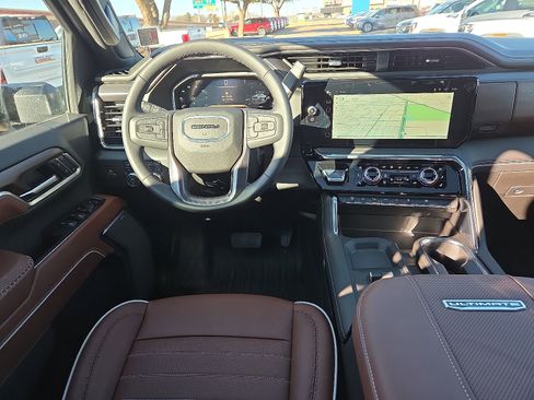New 2026 GMC Sierra 3500 Denali Ultimate w/ LPO, Black Badging Package AWD/4WD image 9