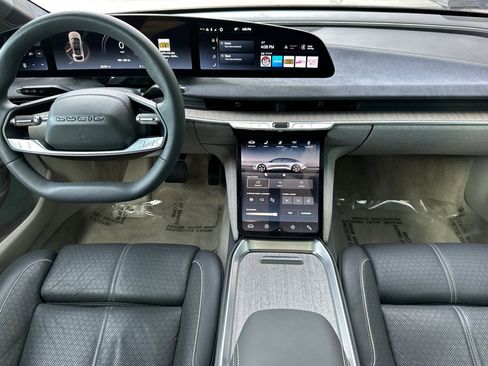 Used 2022 Lucid Air Dream Edition image 6