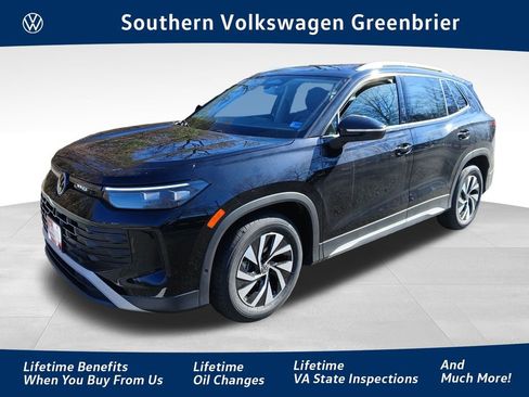 New 2026 Volkswagen Tiguan S FWD image 1