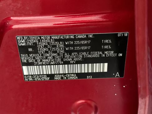 Used 2018 Toyota RAV4 XLE AWD/4WD image 25