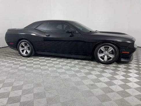 Used 2019 Dodge Challenger R/T RWD image 11