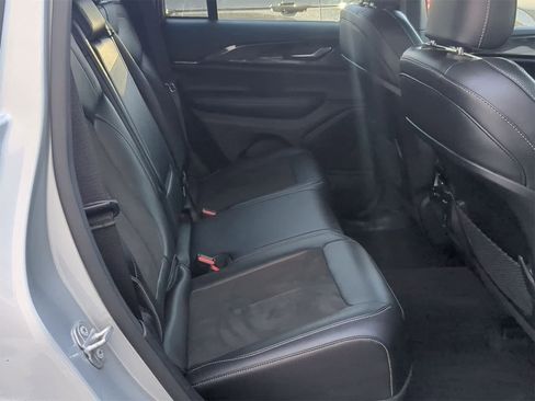 Used 2023 Jeep Grand Cherokee Altitude image 20