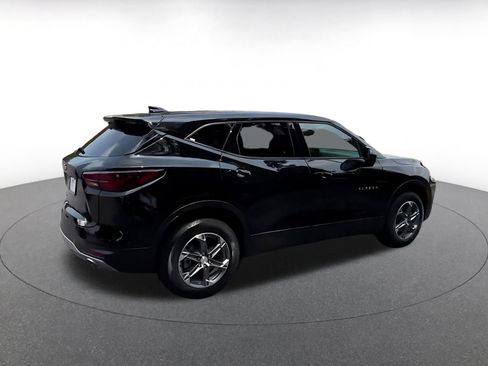 Used 2025 Chevrolet Blazer LT FWD image 15