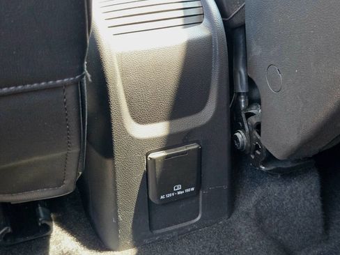Used 2019 Buick Encore Sport Touring w/ Safety Package FWD image 17