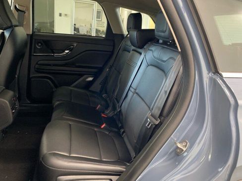 New 2025 Lincoln Corsair Reserve w/ Equipment Group 202A image 31