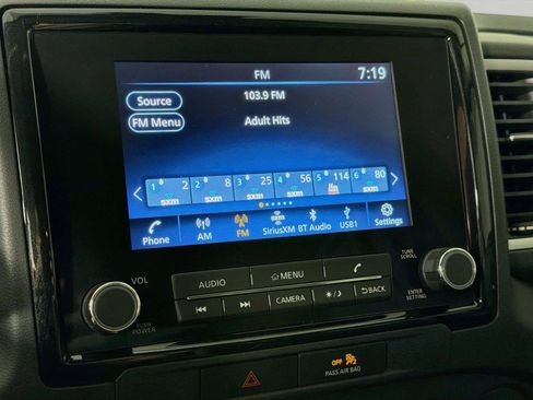Used 2023 Nissan Frontier SV w/ Technology Package AWD/4WD image 19