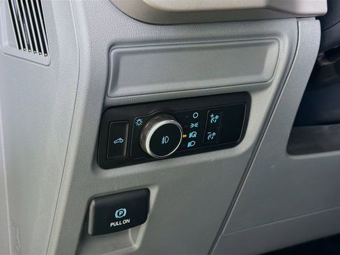 Used 2023 Ford F150 XLT image 12