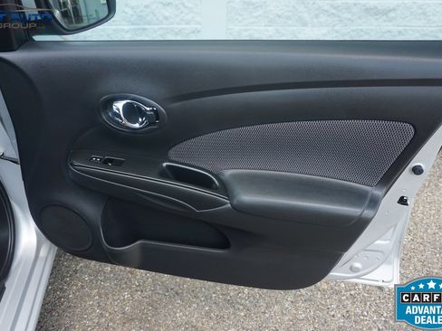 Used 2016 Nissan Versa SV w/ Fog Lights Package FWD image 22