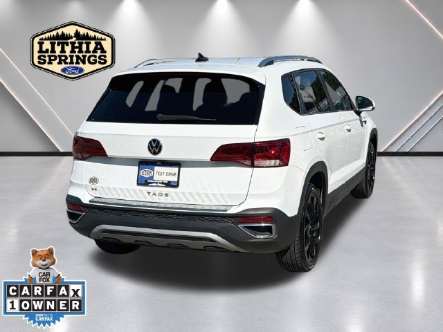 Used 2024 Volkswagen Taos SE FWD image 3