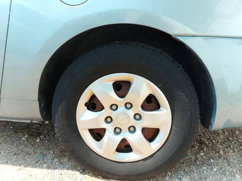 Used 2006 Kia Sedona FWD image 12