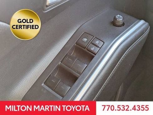 Certified 2024 Toyota Highlander XLE image 27