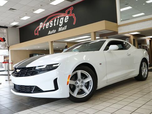 Used 2023 Chevrolet Camaro LT RWD image 19