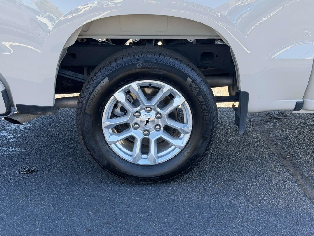 Used 2026 Chevrolet Silverado 1500 RST AWD/4WD image 10