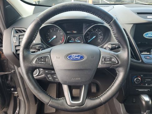 Used 2017 Ford Escape Titanium FWD image 17