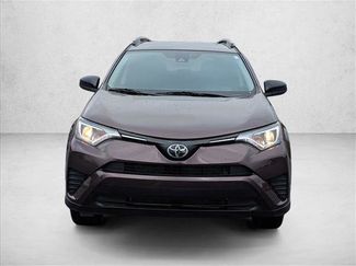 Used 2018 Toyota RAV4 LE video 2